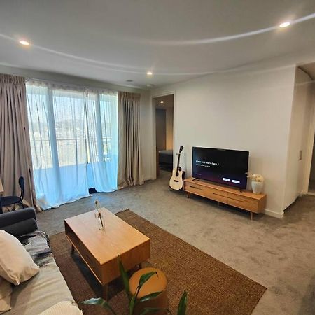 Lakeside Apartment, Walking Distance To Foreshore Kingston Buitenkant foto
